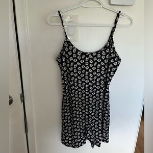 🎉 3/$10 - Flower Pattern Short Onesie Romper/Jumpsuit